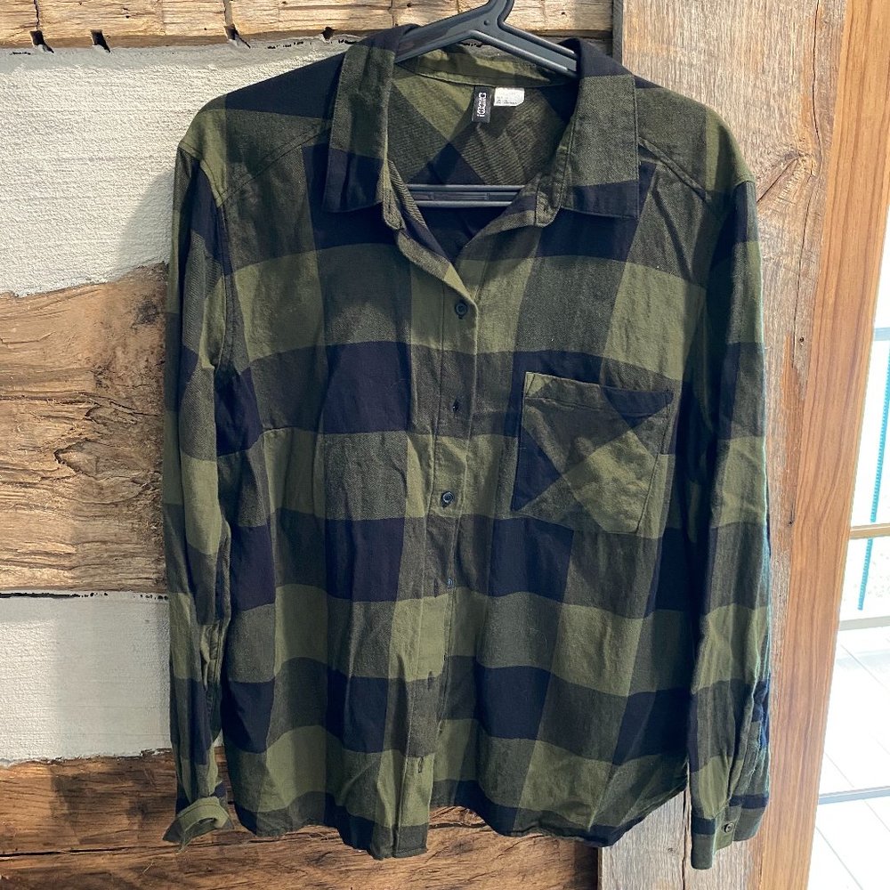 Green Plaid Button-Up Shirt